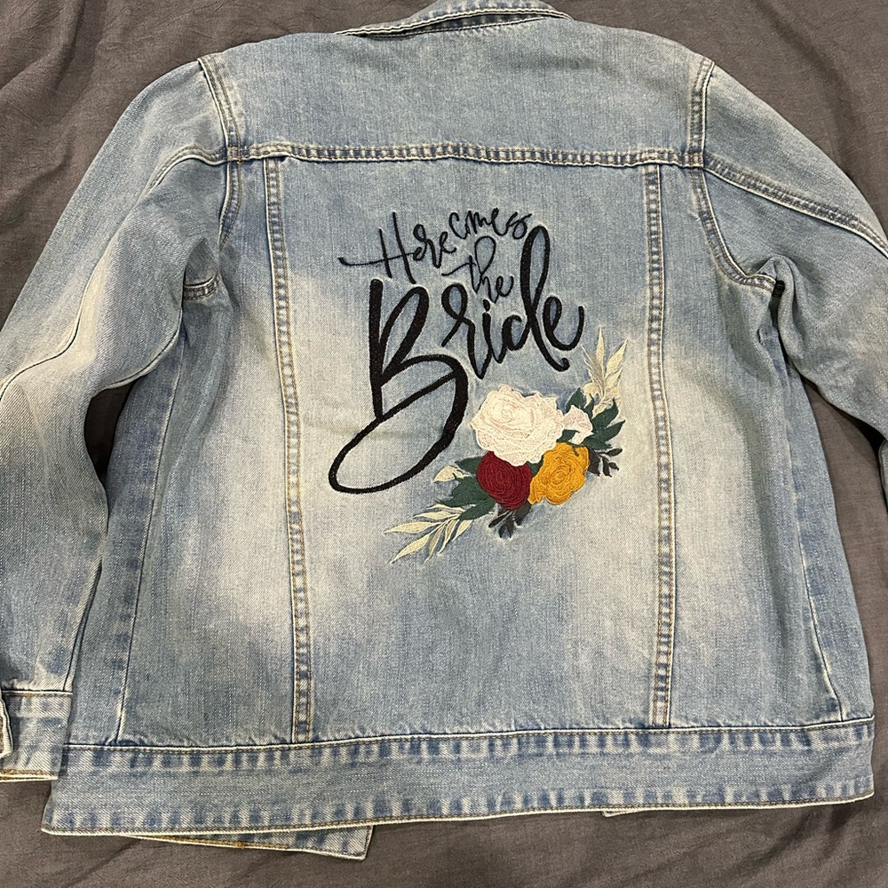 Women's Embroidered Denim Jacket - Blue